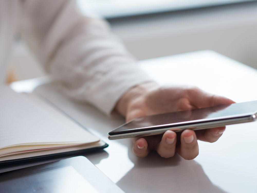 おすすめのスマホ連動型アルコールチェッカーアプリ9選を比較